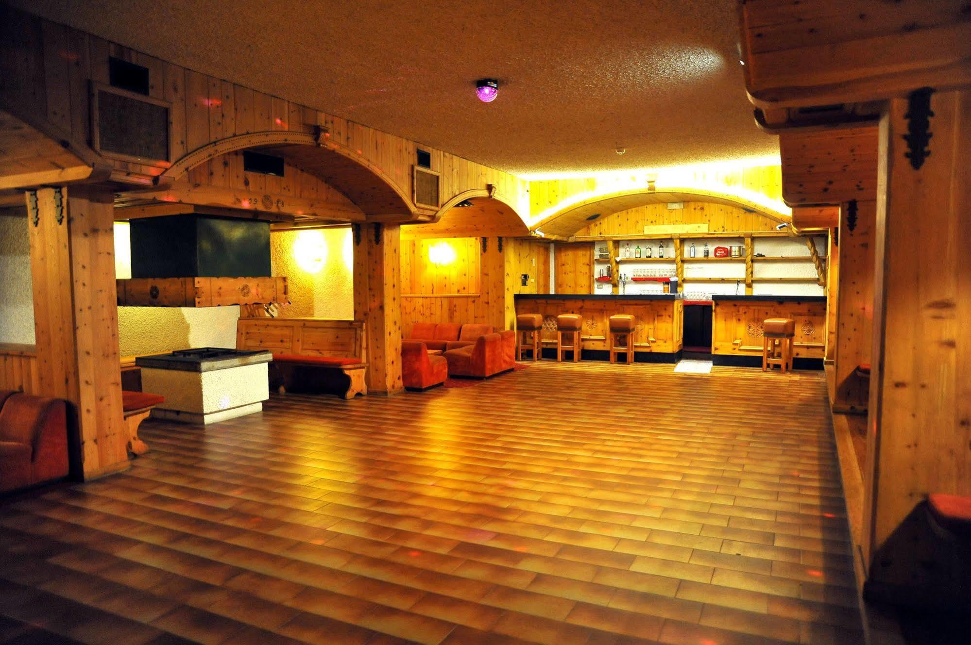 Hotel Nazionale Bormio Luaran gambar